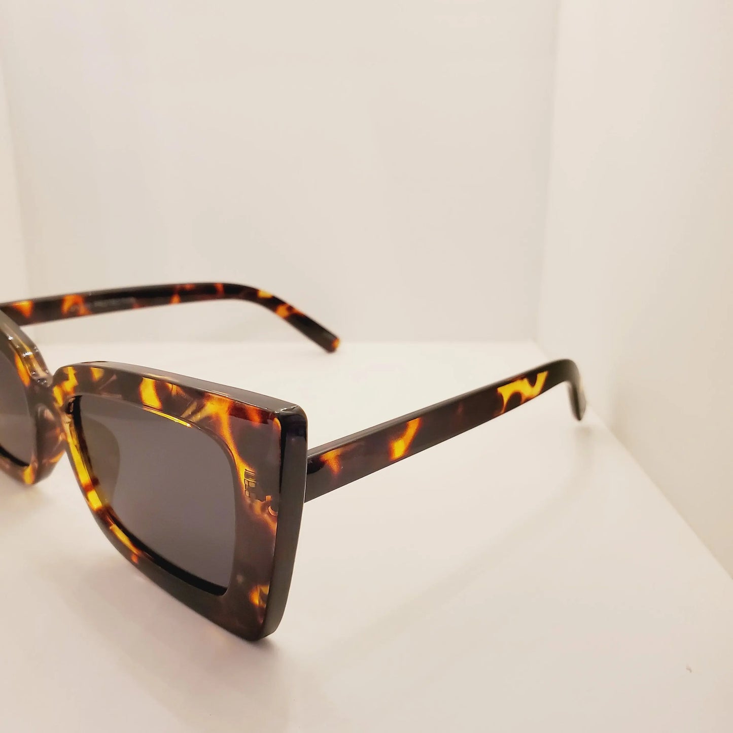 Fancy Frames shadezla